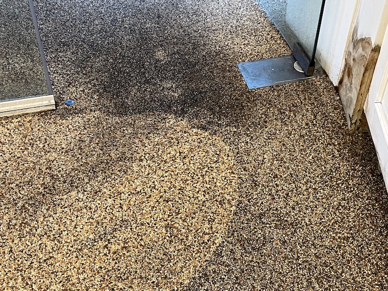 콩자갈 청소 전